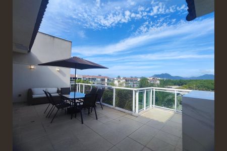 Apartamento à venda com 149m², 3 quartos e 2 vagas Apartamento à venda com 149m², 3 quartos e 2 vagasVaranda