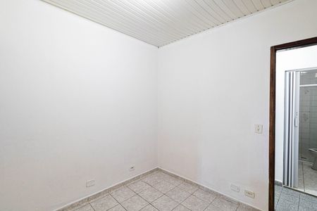 Casa para alugar com 300m², 2 quartos e 2 vagasQuarto 1
