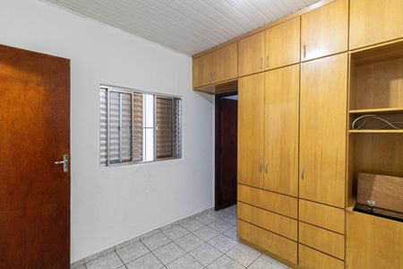 Quarto 1 de casa para alugar com 2 quartos, 300m² em Vila Ré, São Paulo