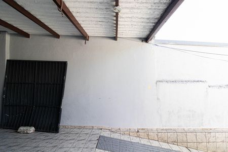 Casa para alugar com 300m², 2 quartos e 2 vagasVista Quarto 2