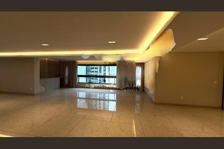 Apartamento à venda com 4 quartos, 215m² em Belvedere, Belo Horizonte