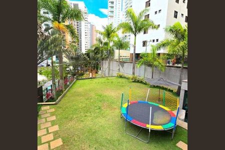 Apartamento à venda com 215m², 4 quartos e 4 vagas
