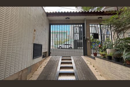 Casa à venda com 190m², 3 quartos e 4 vagas Casa à venda com 190m², 3 quartos e 4 vagasGaragem