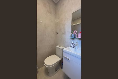 Casa à venda com 190m², 3 quartos e 4 vagas Casa à venda com 190m², 3 quartos e 4 vagasBanheiro