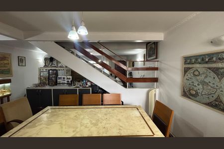 Casa à venda com 190m², 3 quartos e 4 vagas Casa à venda com 190m², 3 quartos e 4 vagasSala = Sala de Jantar