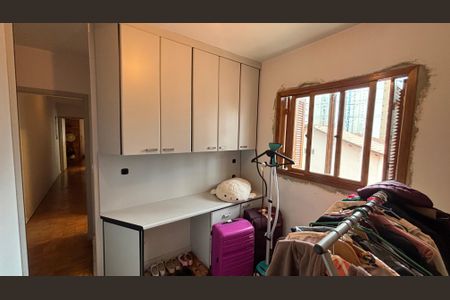Casa à venda com 190m², 3 quartos e 4 vagas Casa à venda com 190m², 3 quartos e 4 vagasQuarto 2