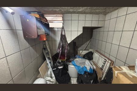 Casa à venda com 190m², 3 quartos e 4 vagas Casa à venda com 190m², 3 quartos e 4 vagasPorão