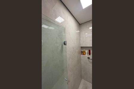 Casa à venda com 190m², 3 quartos e 4 vagas Casa à venda com 190m², 3 quartos e 4 vagasBanheiro da Suíte
