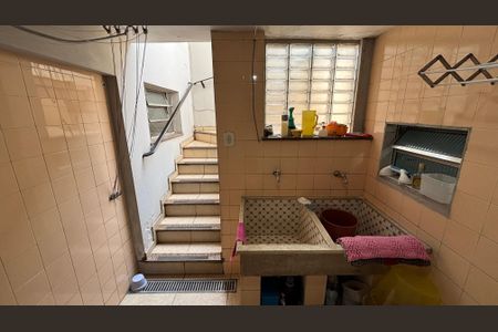Casa à venda com 190m², 3 quartos e 4 vagas Casa à venda com 190m², 3 quartos e 4 vagasÁrea de Serviço