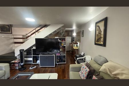 Casa à venda com 190m², 3 quartos e 4 vagas Casa à venda com 190m², 3 quartos e 4 vagasSala = Sala de Jantar