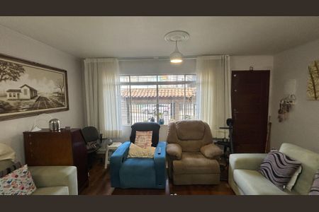 Casa à venda com 190m², 3 quartos e 4 vagas Casa à venda com 190m², 3 quartos e 4 vagasSala = Sala de Jantar