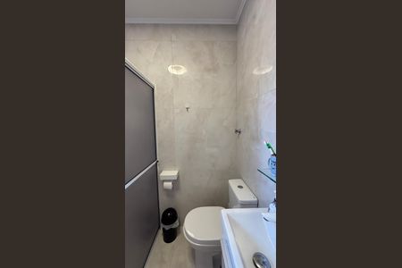 Casa à venda com 190m², 3 quartos e 4 vagas Casa à venda com 190m², 3 quartos e 4 vagasBanheiro