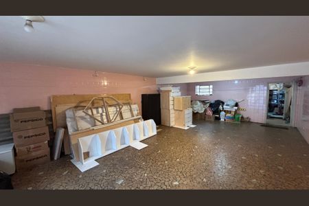 Casa à venda com 190m², 3 quartos e 4 vagas Casa à venda com 190m², 3 quartos e 4 vagasGaragem