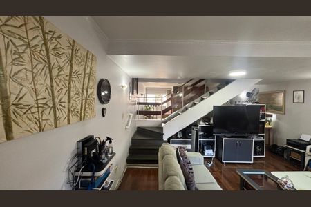 Casa à venda com 190m², 3 quartos e 4 vagas Casa à venda com 190m², 3 quartos e 4 vagasSala = Sala de Jantar