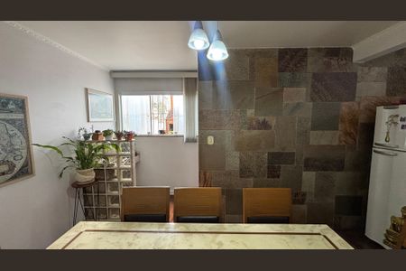 Casa à venda com 190m², 3 quartos e 4 vagas Casa à venda com 190m², 3 quartos e 4 vagasSala = Sala de Jantar