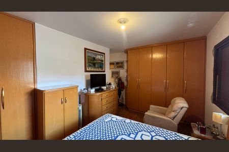Casa à venda com 190m², 3 quartos e 4 vagas Casa à venda com 190m², 3 quartos e 4 vagasSuite