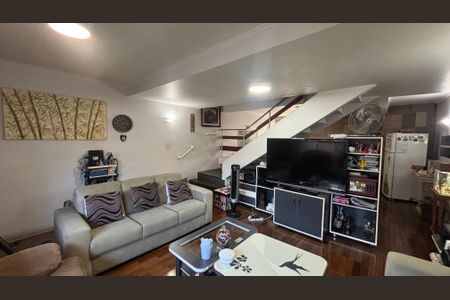 Casa à venda com 190m², 3 quartos e 4 vagas Casa à venda com 190m², 3 quartos e 4 vagasSala = Sala de Jantar