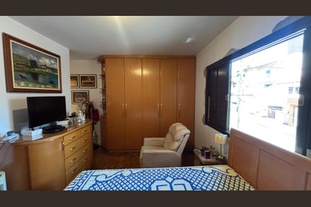 Casa à venda com 190m², 3 quartos e 4 vagas Casa à venda com 190m², 3 quartos e 4 vagasSuite