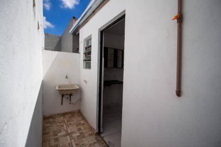 Studio para alugar com 30m², 1 quarto e sem vaga Studio para alugar com 30m², 1 quarto e sem vagaÁrea de Serviço