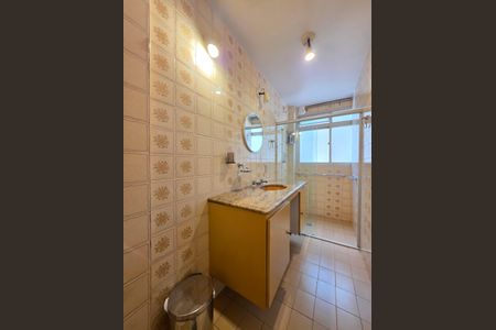 Apartamento à venda com 204m², 4 quartos e 4 vagas Apartamento à venda com 204m², 4 quartos e 4 vagasBanheiro da Suíte 2