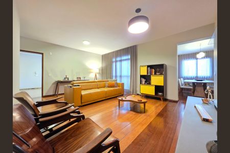 Apartamento à venda com 204m², 4 quartos e 4 vagas Apartamento à venda com 204m², 4 quartos e 4 vagasSala