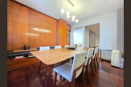 Sala 2 de apartamento à venda com 4 quartos, 204m² em Funcionários, Belo Horizonte