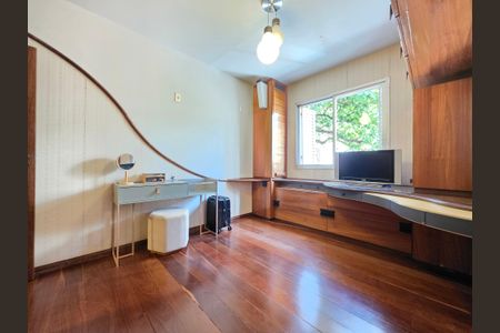 Apartamento à venda com 204m², 4 quartos e 4 vagas Apartamento à venda com 204m², 4 quartos e 4 vagasQuarto 2