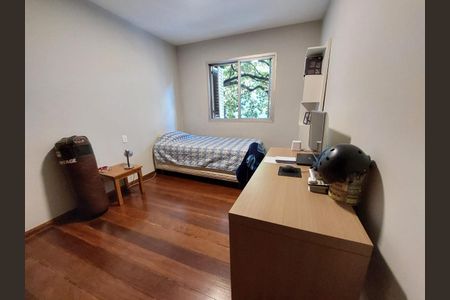 Apartamento à venda com 204m², 4 quartos e 4 vagas Apartamento à venda com 204m², 4 quartos e 4 vagasQuarto 3