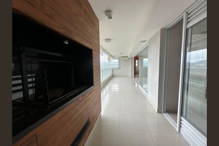Apartamento à venda com 196m², 3 quartos e 3 vagasChurrasqueira