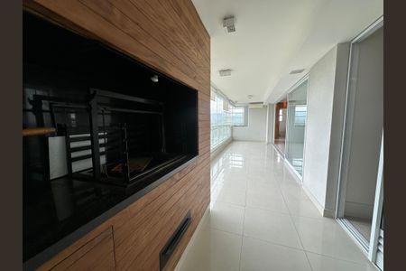 Apartamento à venda com 196m², 3 quartos e 3 vagasChurrasqueira