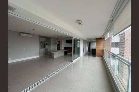 Apartamento à venda com 196m², 3 quartos e 3 vagasVaranda da Sala
