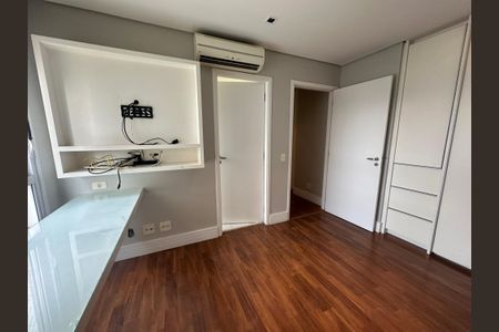 Apartamento à venda com 196m², 3 quartos e 3 vagasSuíte 3