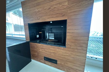Apartamento à venda com 196m², 3 quartos e 3 vagasChurrasqueira