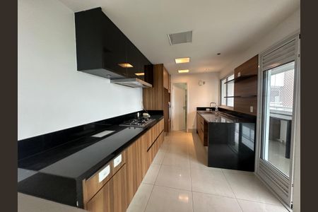 Apartamento à venda com 196m², 3 quartos e 3 vagasCozinha