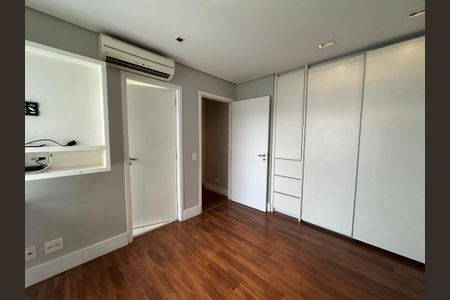 Apartamento à venda com 196m², 3 quartos e 3 vagasSuíte 3