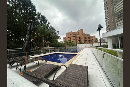 Apartamento à venda com 196m², 3 quartos e 3 vagasÁrea comum - Piscina