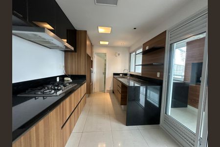 Apartamento à venda com 196m², 3 quartos e 3 vagasCozinha