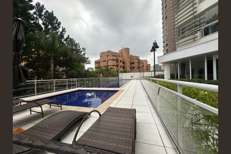 Apartamento à venda com 196m², 3 quartos e 3 vagasÁrea comum - Piscina