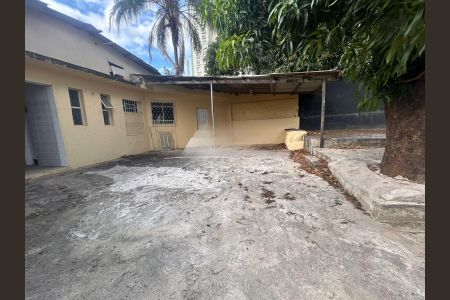 Casa à venda com 280m², 4 quartos e 4 vagas