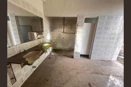 Casa à venda com 280m², 4 quartos e 4 vagas