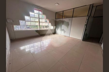 Casa à venda com 4 quartos, 280m² em Floresta, Belo Horizonte