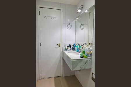 Apartamento à venda com 45m², 1 quarto e 1 vagaBanheiro da Suíte 