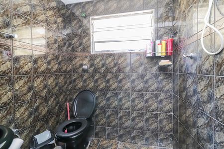 Casa à venda com 147m², 2 quartos e 1 vagaCasa 1 - Banheiro