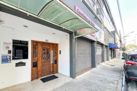 Apartamento para alugar com 85m², 2 quartos e 1 vagaFachada + plaquinha