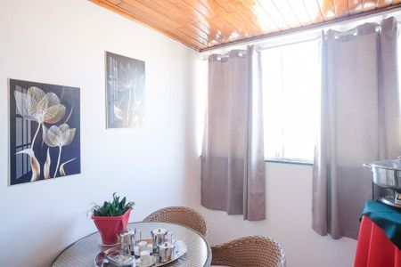 Apartamento para alugar com 85m², 2 quartos e 1 vagaVaranda da sala