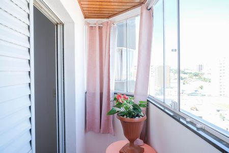 Apartamento para alugar com 85m², 2 quartos e 1 vagaVaranda da suíte