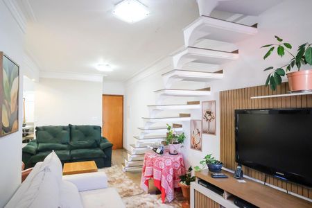 Apartamento para alugar com 85m², 2 quartos e 1 vagaSala