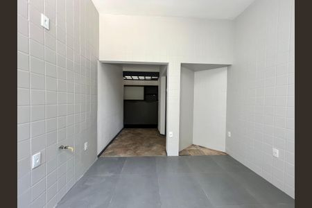 Casa para alugar com 335m², 3 quartos e 4 vagasCozinha 