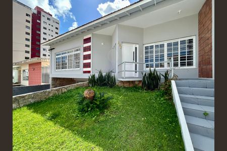 Casa para alugar com 335m², 3 quartos e 4 vagasJardim