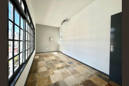 Casa para alugar com 335m², 3 quartos e 4 vagasQuarto 1